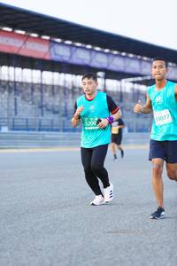 BIB: 5200, 53077
                            <button type="button" onclick="openModal(10453022)" class="btn btn-primary btn-sm float-right btn-popup" data-toggle="modal" data-target=".modal-high-quality">
                        <i class="fas fa-shopping-cart"></i> Add to Cart
                    </button>
                                            <button type="button" onclick="isThisMe(10453022, true)" class="btn btn-success btn-sm float-right btn-popup btn-isme hidden" data-toggle="tooltip" data-placement="bottom" title="นี่คือรูปของคุณใช่ไหม คลิกที่นี่เพื่อเอาเข้าอัลบั้ม">
                        <i class="fas fa-plus"></i> Add to album
                    </button>
                    <button type="button" onclick="isThisMe(10453022, false)" class="btn btn-warning btn-sm float-right btn-popup btn-isnotme hidden">
                        <i class="fas fa-ban"></i> Remove from album
                    </button>