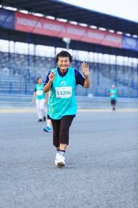 BIB: 53296
                            <button type="button" onclick="openModal(10496664)" class="btn btn-primary btn-sm float-right btn-popup" data-toggle="modal" data-target=".modal-high-quality">
                        <i class="fas fa-shopping-cart"></i> Add to Cart
                    </button>
                                            <button type="button" onclick="isThisMe(10496664, true)" class="btn btn-success btn-sm float-right btn-popup btn-isme hidden" data-toggle="tooltip" data-placement="bottom" title="นี่คือรูปของคุณใช่ไหม คลิกที่นี่เพื่อเอาเข้าอัลบั้ม">
                        <i class="fas fa-plus"></i> Add to album
                    </button>
                    <button type="button" onclick="isThisMe(10496664, false)" class="btn btn-warning btn-sm float-right btn-popup btn-isnotme hidden">
                        <i class="fas fa-ban"></i> Remove from album
                    </button>