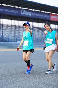 BIB: 50918, 1320
                            <button type="button" onclick="openModal(10489080)" class="btn btn-primary btn-sm float-right btn-popup" data-toggle="modal" data-target=".modal-high-quality">
                        <i class="fas fa-shopping-cart"></i> Add to Cart
                    </button>
                                            <button type="button" onclick="isThisMe(10489080, true)" class="btn btn-success btn-sm float-right btn-popup btn-isme hidden" data-toggle="tooltip" data-placement="bottom" title="นี่คือรูปของคุณใช่ไหม คลิกที่นี่เพื่อเอาเข้าอัลบั้ม">
                        <i class="fas fa-plus"></i> Add to album
                    </button>
                    <button type="button" onclick="isThisMe(10489080, false)" class="btn btn-warning btn-sm float-right btn-popup btn-isnotme hidden">
                        <i class="fas fa-ban"></i> Remove from album
                    </button>