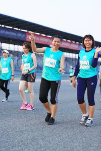 BIB: 52945, 52363, 565
                            <button type="button" onclick="openModal(10489673)" class="btn btn-primary btn-sm float-right btn-popup" data-toggle="modal" data-target=".modal-high-quality">
                        <i class="fas fa-shopping-cart"></i> Add to Cart
                    </button>
                                            <button type="button" onclick="isThisMe(10489673, true)" class="btn btn-success btn-sm float-right btn-popup btn-isme hidden" data-toggle="tooltip" data-placement="bottom" title="นี่คือรูปของคุณใช่ไหม คลิกที่นี่เพื่อเอาเข้าอัลบั้ม">
                        <i class="fas fa-plus"></i> Add to album
                    </button>
                    <button type="button" onclick="isThisMe(10489673, false)" class="btn btn-warning btn-sm float-right btn-popup btn-isnotme hidden">
                        <i class="fas fa-ban"></i> Remove from album
                    </button>