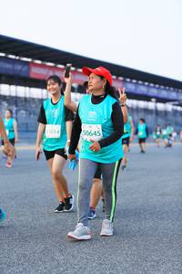 BIB: 1014, 50645
                            <button type="button" onclick="openModal(10490153)" class="btn btn-primary btn-sm float-right btn-popup" data-toggle="modal" data-target=".modal-high-quality">
                        <i class="fas fa-shopping-cart"></i> Add to Cart
                    </button>
                                            <button type="button" onclick="isThisMe(10490153, true)" class="btn btn-success btn-sm float-right btn-popup btn-isme hidden" data-toggle="tooltip" data-placement="bottom" title="นี่คือรูปของคุณใช่ไหม คลิกที่นี่เพื่อเอาเข้าอัลบั้ม">
                        <i class="fas fa-plus"></i> Add to album
                    </button>
                    <button type="button" onclick="isThisMe(10490153, false)" class="btn btn-warning btn-sm float-right btn-popup btn-isnotme hidden">
                        <i class="fas fa-ban"></i> Remove from album
                    </button>