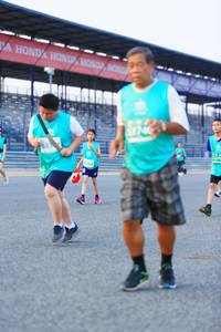 BIB: 1746, 51690
                            <button type="button" onclick="openModal(10488970)" class="btn btn-primary btn-sm float-right btn-popup" data-toggle="modal" data-target=".modal-high-quality">
                        <i class="fas fa-shopping-cart"></i> Add to Cart
                    </button>
                                            <button type="button" onclick="isThisMe(10488970, true)" class="btn btn-success btn-sm float-right btn-popup btn-isme hidden" data-toggle="tooltip" data-placement="bottom" title="นี่คือรูปของคุณใช่ไหม คลิกที่นี่เพื่อเอาเข้าอัลบั้ม">
                        <i class="fas fa-plus"></i> Add to album
                    </button>
                    <button type="button" onclick="isThisMe(10488970, false)" class="btn btn-warning btn-sm float-right btn-popup btn-isnotme hidden">
                        <i class="fas fa-ban"></i> Remove from album
                    </button>