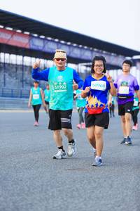 BIB: 50968, 51902
                            <button type="button" onclick="openModal(10489557)" class="btn btn-primary btn-sm float-right btn-popup" data-toggle="modal" data-target=".modal-high-quality">
                        <i class="fas fa-shopping-cart"></i> Add to Cart
                    </button>
                                            <button type="button" onclick="isThisMe(10489557, true)" class="btn btn-success btn-sm float-right btn-popup btn-isme hidden" data-toggle="tooltip" data-placement="bottom" title="นี่คือรูปของคุณใช่ไหม คลิกที่นี่เพื่อเอาเข้าอัลบั้ม">
                        <i class="fas fa-plus"></i> Add to album
                    </button>
                    <button type="button" onclick="isThisMe(10489557, false)" class="btn btn-warning btn-sm float-right btn-popup btn-isnotme hidden">
                        <i class="fas fa-ban"></i> Remove from album
                    </button>