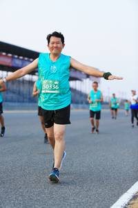 BIB: 50336
                            <button type="button" onclick="openModal(10455788)" class="btn btn-primary btn-sm float-right btn-popup" data-toggle="modal" data-target=".modal-high-quality">
                        <i class="fas fa-shopping-cart"></i> Add to Cart
                    </button>
                                            <button type="button" onclick="isThisMe(10455788, true)" class="btn btn-success btn-sm float-right btn-popup btn-isme hidden" data-toggle="tooltip" data-placement="bottom" title="นี่คือรูปของคุณใช่ไหม คลิกที่นี่เพื่อเอาเข้าอัลบั้ม">
                        <i class="fas fa-plus"></i> Add to album
                    </button>
                    <button type="button" onclick="isThisMe(10455788, false)" class="btn btn-warning btn-sm float-right btn-popup btn-isnotme hidden">
                        <i class="fas fa-ban"></i> Remove from album
                    </button>