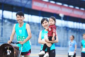 BIB: 51639
                            <button type="button" onclick="openModal(10527362)" class="btn btn-primary btn-sm float-right btn-popup" data-toggle="modal" data-target=".modal-high-quality">
                        <i class="fas fa-shopping-cart"></i> Add to Cart
                    </button>
                                            <button type="button" onclick="isThisMe(10527362, true)" class="btn btn-success btn-sm float-right btn-popup btn-isme hidden" data-toggle="tooltip" data-placement="bottom" title="นี่คือรูปของคุณใช่ไหม คลิกที่นี่เพื่อเอาเข้าอัลบั้ม">
                        <i class="fas fa-plus"></i> Add to album
                    </button>
                    <button type="button" onclick="isThisMe(10527362, false)" class="btn btn-warning btn-sm float-right btn-popup btn-isnotme hidden">
                        <i class="fas fa-ban"></i> Remove from album
                    </button>