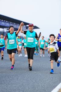 BIB: 50809, 50791, 3441
                            <button type="button" onclick="openModal(10491127)" class="btn btn-primary btn-sm float-right btn-popup" data-toggle="modal" data-target=".modal-high-quality">
                        <i class="fas fa-shopping-cart"></i> Add to Cart
                    </button>
                                            <button type="button" onclick="isThisMe(10491127, true)" class="btn btn-success btn-sm float-right btn-popup btn-isme hidden" data-toggle="tooltip" data-placement="bottom" title="นี่คือรูปของคุณใช่ไหม คลิกที่นี่เพื่อเอาเข้าอัลบั้ม">
                        <i class="fas fa-plus"></i> Add to album
                    </button>
                    <button type="button" onclick="isThisMe(10491127, false)" class="btn btn-warning btn-sm float-right btn-popup btn-isnotme hidden">
                        <i class="fas fa-ban"></i> Remove from album
                    </button>