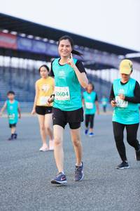 BIB: 50604, 5173
                            <button type="button" onclick="openModal(10486457)" class="btn btn-primary btn-sm float-right btn-popup" data-toggle="modal" data-target=".modal-high-quality">
                        <i class="fas fa-shopping-cart"></i> Add to Cart
                    </button>
                                            <button type="button" onclick="isThisMe(10486457, true)" class="btn btn-success btn-sm float-right btn-popup btn-isme hidden" data-toggle="tooltip" data-placement="bottom" title="นี่คือรูปของคุณใช่ไหม คลิกที่นี่เพื่อเอาเข้าอัลบั้ม">
                        <i class="fas fa-plus"></i> Add to album
                    </button>
                    <button type="button" onclick="isThisMe(10486457, false)" class="btn btn-warning btn-sm float-right btn-popup btn-isnotme hidden">
                        <i class="fas fa-ban"></i> Remove from album
                    </button>