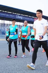 BIB: 302, 52865
                            <button type="button" onclick="openModal(10491798)" class="btn btn-primary btn-sm float-right btn-popup" data-toggle="modal" data-target=".modal-high-quality">
                        <i class="fas fa-shopping-cart"></i> Add to Cart
                    </button>
                                            <button type="button" onclick="isThisMe(10491798, true)" class="btn btn-success btn-sm float-right btn-popup btn-isme hidden" data-toggle="tooltip" data-placement="bottom" title="นี่คือรูปของคุณใช่ไหม คลิกที่นี่เพื่อเอาเข้าอัลบั้ม">
                        <i class="fas fa-plus"></i> Add to album
                    </button>
                    <button type="button" onclick="isThisMe(10491798, false)" class="btn btn-warning btn-sm float-right btn-popup btn-isnotme hidden">
                        <i class="fas fa-ban"></i> Remove from album
                    </button>