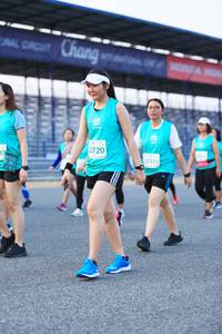 BIB: 527, 53115
                            <button type="button" onclick="openModal(10491347)" class="btn btn-primary btn-sm float-right btn-popup" data-toggle="modal" data-target=".modal-high-quality">
                        <i class="fas fa-shopping-cart"></i> Add to Cart
                    </button>
                                            <button type="button" onclick="isThisMe(10491347, true)" class="btn btn-success btn-sm float-right btn-popup btn-isme hidden" data-toggle="tooltip" data-placement="bottom" title="นี่คือรูปของคุณใช่ไหม คลิกที่นี่เพื่อเอาเข้าอัลบั้ม">
                        <i class="fas fa-plus"></i> Add to album
                    </button>
                    <button type="button" onclick="isThisMe(10491347, false)" class="btn btn-warning btn-sm float-right btn-popup btn-isnotme hidden">
                        <i class="fas fa-ban"></i> Remove from album
                    </button>