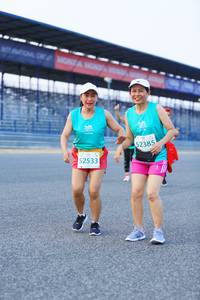 BIB: 52385, 52533
                            <button type="button" onclick="openModal(10494462)" class="btn btn-primary btn-sm float-right btn-popup" data-toggle="modal" data-target=".modal-high-quality">
                        <i class="fas fa-shopping-cart"></i> Add to Cart
                    </button>
                                            <button type="button" onclick="isThisMe(10494462, true)" class="btn btn-success btn-sm float-right btn-popup btn-isme hidden" data-toggle="tooltip" data-placement="bottom" title="นี่คือรูปของคุณใช่ไหม คลิกที่นี่เพื่อเอาเข้าอัลบั้ม">
                        <i class="fas fa-plus"></i> Add to album
                    </button>
                    <button type="button" onclick="isThisMe(10494462, false)" class="btn btn-warning btn-sm float-right btn-popup btn-isnotme hidden">
                        <i class="fas fa-ban"></i> Remove from album
                    </button>