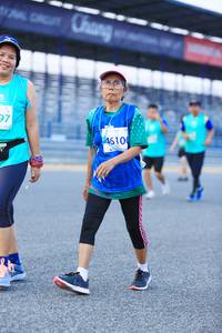 BIB: 46100
                            <button type="button" onclick="openModal(10502500)" class="btn btn-primary btn-sm float-right btn-popup" data-toggle="modal" data-target=".modal-high-quality">
                        <i class="fas fa-shopping-cart"></i> Add to Cart
                    </button>
                                            <button type="button" onclick="isThisMe(10502500, true)" class="btn btn-success btn-sm float-right btn-popup btn-isme hidden" data-toggle="tooltip" data-placement="bottom" title="นี่คือรูปของคุณใช่ไหม คลิกที่นี่เพื่อเอาเข้าอัลบั้ม">
                        <i class="fas fa-plus"></i> Add to album
                    </button>
                    <button type="button" onclick="isThisMe(10502500, false)" class="btn btn-warning btn-sm float-right btn-popup btn-isnotme hidden">
                        <i class="fas fa-ban"></i> Remove from album
                    </button>