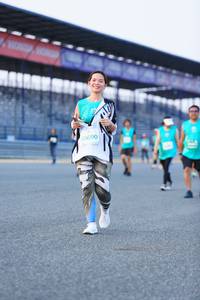 BIB: 50690
                            <button type="button" onclick="openModal(10489606)" class="btn btn-primary btn-sm float-right btn-popup" data-toggle="modal" data-target=".modal-high-quality">
                        <i class="fas fa-shopping-cart"></i> Add to Cart
                    </button>
                                            <button type="button" onclick="isThisMe(10489606, true)" class="btn btn-success btn-sm float-right btn-popup btn-isme hidden" data-toggle="tooltip" data-placement="bottom" title="นี่คือรูปของคุณใช่ไหม คลิกที่นี่เพื่อเอาเข้าอัลบั้ม">
                        <i class="fas fa-plus"></i> Add to album
                    </button>
                    <button type="button" onclick="isThisMe(10489606, false)" class="btn btn-warning btn-sm float-right btn-popup btn-isnotme hidden">
                        <i class="fas fa-ban"></i> Remove from album
                    </button>