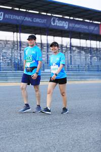 BIB: 50437, 1021
                            <button type="button" onclick="openModal(10491664)" class="btn btn-primary btn-sm float-right btn-popup" data-toggle="modal" data-target=".modal-high-quality">
                        <i class="fas fa-shopping-cart"></i> Add to Cart
                    </button>
                                            <button type="button" onclick="isThisMe(10491664, true)" class="btn btn-success btn-sm float-right btn-popup btn-isme hidden" data-toggle="tooltip" data-placement="bottom" title="นี่คือรูปของคุณใช่ไหม คลิกที่นี่เพื่อเอาเข้าอัลบั้ม">
                        <i class="fas fa-plus"></i> Add to album
                    </button>
                    <button type="button" onclick="isThisMe(10491664, false)" class="btn btn-warning btn-sm float-right btn-popup btn-isnotme hidden">
                        <i class="fas fa-ban"></i> Remove from album
                    </button>