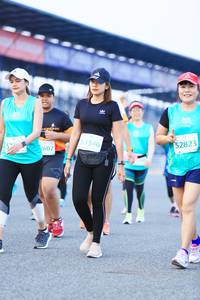 BIB: 3346, 52823, 2602
                            <button type="button" onclick="openModal(10502276)" class="btn btn-primary btn-sm float-right btn-popup" data-toggle="modal" data-target=".modal-high-quality">
                        <i class="fas fa-shopping-cart"></i> Add to Cart
                    </button>
                                            <button type="button" onclick="isThisMe(10502276, true)" class="btn btn-success btn-sm float-right btn-popup btn-isme hidden" data-toggle="tooltip" data-placement="bottom" title="นี่คือรูปของคุณใช่ไหม คลิกที่นี่เพื่อเอาเข้าอัลบั้ม">
                        <i class="fas fa-plus"></i> Add to album
                    </button>
                    <button type="button" onclick="isThisMe(10502276, false)" class="btn btn-warning btn-sm float-right btn-popup btn-isnotme hidden">
                        <i class="fas fa-ban"></i> Remove from album
                    </button>