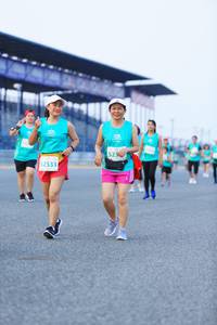 BIB: 5234, 52533
                            <button type="button" onclick="openModal(10494415)" class="btn btn-primary btn-sm float-right btn-popup" data-toggle="modal" data-target=".modal-high-quality">
                        <i class="fas fa-shopping-cart"></i> Add to Cart
                    </button>
                                            <button type="button" onclick="isThisMe(10494415, true)" class="btn btn-success btn-sm float-right btn-popup btn-isme hidden" data-toggle="tooltip" data-placement="bottom" title="นี่คือรูปของคุณใช่ไหม คลิกที่นี่เพื่อเอาเข้าอัลบั้ม">
                        <i class="fas fa-plus"></i> Add to album
                    </button>
                    <button type="button" onclick="isThisMe(10494415, false)" class="btn btn-warning btn-sm float-right btn-popup btn-isnotme hidden">
                        <i class="fas fa-ban"></i> Remove from album
                    </button>