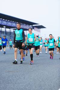 BIB: 0116, 0613, 50291
                            <button type="button" onclick="openModal(10491110)" class="btn btn-primary btn-sm float-right btn-popup" data-toggle="modal" data-target=".modal-high-quality">
                        <i class="fas fa-shopping-cart"></i> Add to Cart
                    </button>
                                            <button type="button" onclick="isThisMe(10491110, true)" class="btn btn-success btn-sm float-right btn-popup btn-isme hidden" data-toggle="tooltip" data-placement="bottom" title="นี่คือรูปของคุณใช่ไหม คลิกที่นี่เพื่อเอาเข้าอัลบั้ม">
                        <i class="fas fa-plus"></i> Add to album
                    </button>
                    <button type="button" onclick="isThisMe(10491110, false)" class="btn btn-warning btn-sm float-right btn-popup btn-isnotme hidden">
                        <i class="fas fa-ban"></i> Remove from album
                    </button>