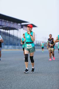 BIB: 0634
                            <button type="button" onclick="openModal(10455988)" class="btn btn-primary btn-sm float-right btn-popup" data-toggle="modal" data-target=".modal-high-quality">
                        <i class="fas fa-shopping-cart"></i> Add to Cart
                    </button>
                                            <button type="button" onclick="isThisMe(10455988, true)" class="btn btn-success btn-sm float-right btn-popup btn-isme hidden" data-toggle="tooltip" data-placement="bottom" title="นี่คือรูปของคุณใช่ไหม คลิกที่นี่เพื่อเอาเข้าอัลบั้ม">
                        <i class="fas fa-plus"></i> Add to album
                    </button>
                    <button type="button" onclick="isThisMe(10455988, false)" class="btn btn-warning btn-sm float-right btn-popup btn-isnotme hidden">
                        <i class="fas fa-ban"></i> Remove from album
                    </button>