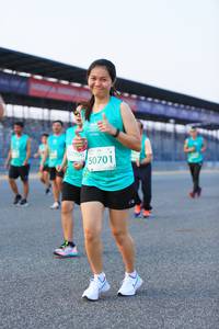 BIB: 0906, 50701
                            <button type="button" onclick="openModal(10475383)" class="btn btn-primary btn-sm float-right btn-popup" data-toggle="modal" data-target=".modal-high-quality">
                        <i class="fas fa-shopping-cart"></i> Add to Cart
                    </button>
                                            <button type="button" onclick="isThisMe(10475383, true)" class="btn btn-success btn-sm float-right btn-popup btn-isme hidden" data-toggle="tooltip" data-placement="bottom" title="นี่คือรูปของคุณใช่ไหม คลิกที่นี่เพื่อเอาเข้าอัลบั้ม">
                        <i class="fas fa-plus"></i> Add to album
                    </button>
                    <button type="button" onclick="isThisMe(10475383, false)" class="btn btn-warning btn-sm float-right btn-popup btn-isnotme hidden">
                        <i class="fas fa-ban"></i> Remove from album
                    </button>