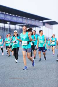 BIB: 617, 52449
                            <button type="button" onclick="openModal(10486180)" class="btn btn-primary btn-sm float-right btn-popup" data-toggle="modal" data-target=".modal-high-quality">
                        <i class="fas fa-shopping-cart"></i> Add to Cart
                    </button>
                                            <button type="button" onclick="isThisMe(10486180, true)" class="btn btn-success btn-sm float-right btn-popup btn-isme hidden" data-toggle="tooltip" data-placement="bottom" title="นี่คือรูปของคุณใช่ไหม คลิกที่นี่เพื่อเอาเข้าอัลบั้ม">
                        <i class="fas fa-plus"></i> Add to album
                    </button>
                    <button type="button" onclick="isThisMe(10486180, false)" class="btn btn-warning btn-sm float-right btn-popup btn-isnotme hidden">
                        <i class="fas fa-ban"></i> Remove from album
                    </button>