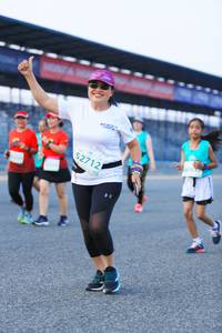 BIB: 52712
                            <button type="button" onclick="openModal(10495686)" class="btn btn-primary btn-sm float-right btn-popup" data-toggle="modal" data-target=".modal-high-quality">
                        <i class="fas fa-shopping-cart"></i> Add to Cart
                    </button>
                                            <button type="button" onclick="isThisMe(10495686, true)" class="btn btn-success btn-sm float-right btn-popup btn-isme hidden" data-toggle="tooltip" data-placement="bottom" title="นี่คือรูปของคุณใช่ไหม คลิกที่นี่เพื่อเอาเข้าอัลบั้ม">
                        <i class="fas fa-plus"></i> Add to album
                    </button>
                    <button type="button" onclick="isThisMe(10495686, false)" class="btn btn-warning btn-sm float-right btn-popup btn-isnotme hidden">
                        <i class="fas fa-ban"></i> Remove from album
                    </button>