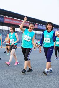 BIB: 52363, 52945, 0565
                            <button type="button" onclick="openModal(10489672)" class="btn btn-primary btn-sm float-right btn-popup" data-toggle="modal" data-target=".modal-high-quality">
                        <i class="fas fa-shopping-cart"></i> Add to Cart
                    </button>
                                            <button type="button" onclick="isThisMe(10489672, true)" class="btn btn-success btn-sm float-right btn-popup btn-isme hidden" data-toggle="tooltip" data-placement="bottom" title="นี่คือรูปของคุณใช่ไหม คลิกที่นี่เพื่อเอาเข้าอัลบั้ม">
                        <i class="fas fa-plus"></i> Add to album
                    </button>
                    <button type="button" onclick="isThisMe(10489672, false)" class="btn btn-warning btn-sm float-right btn-popup btn-isnotme hidden">
                        <i class="fas fa-ban"></i> Remove from album
                    </button>