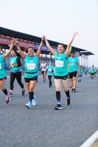 BIB: 2097, 0826, 50757
                            <button type="button" onclick="openModal(10475184)" class="btn btn-primary btn-sm float-right btn-popup" data-toggle="modal" data-target=".modal-high-quality">
                        <i class="fas fa-shopping-cart"></i> Add to Cart
                    </button>
                                            <button type="button" onclick="isThisMe(10475184, true)" class="btn btn-success btn-sm float-right btn-popup btn-isme hidden" data-toggle="tooltip" data-placement="bottom" title="นี่คือรูปของคุณใช่ไหม คลิกที่นี่เพื่อเอาเข้าอัลบั้ม">
                        <i class="fas fa-plus"></i> Add to album
                    </button>
                    <button type="button" onclick="isThisMe(10475184, false)" class="btn btn-warning btn-sm float-right btn-popup btn-isnotme hidden">
                        <i class="fas fa-ban"></i> Remove from album
                    </button>