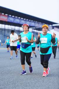 BIB: 5315, 53266
                            <button type="button" onclick="openModal(10491832)" class="btn btn-primary btn-sm float-right btn-popup" data-toggle="modal" data-target=".modal-high-quality">
                        <i class="fas fa-shopping-cart"></i> Add to Cart
                    </button>
                                            <button type="button" onclick="isThisMe(10491832, true)" class="btn btn-success btn-sm float-right btn-popup btn-isme hidden" data-toggle="tooltip" data-placement="bottom" title="นี่คือรูปของคุณใช่ไหม คลิกที่นี่เพื่อเอาเข้าอัลบั้ม">
                        <i class="fas fa-plus"></i> Add to album
                    </button>
                    <button type="button" onclick="isThisMe(10491832, false)" class="btn btn-warning btn-sm float-right btn-popup btn-isnotme hidden">
                        <i class="fas fa-ban"></i> Remove from album
                    </button>