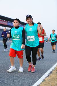 BIB: 51958, 51109, 2652
                            <button type="button" onclick="openModal(10489948)" class="btn btn-primary btn-sm float-right btn-popup" data-toggle="modal" data-target=".modal-high-quality">
                        <i class="fas fa-shopping-cart"></i> Add to Cart
                    </button>
                                            <button type="button" onclick="isThisMe(10489948, true)" class="btn btn-success btn-sm float-right btn-popup btn-isme hidden" data-toggle="tooltip" data-placement="bottom" title="นี่คือรูปของคุณใช่ไหม คลิกที่นี่เพื่อเอาเข้าอัลบั้ม">
                        <i class="fas fa-plus"></i> Add to album
                    </button>
                    <button type="button" onclick="isThisMe(10489948, false)" class="btn btn-warning btn-sm float-right btn-popup btn-isnotme hidden">
                        <i class="fas fa-ban"></i> Remove from album
                    </button>