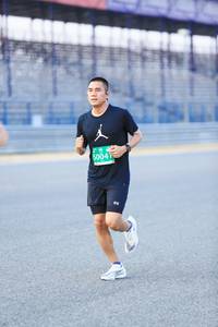 BIB: 50041
                            <button type="button" onclick="openModal(10448224)" class="btn btn-primary btn-sm float-right btn-popup" data-toggle="modal" data-target=".modal-high-quality">
                        <i class="fas fa-shopping-cart"></i> Add to Cart
                    </button>
                                            <button type="button" onclick="isThisMe(10448224, true)" class="btn btn-success btn-sm float-right btn-popup btn-isme hidden" data-toggle="tooltip" data-placement="bottom" title="นี่คือรูปของคุณใช่ไหม คลิกที่นี่เพื่อเอาเข้าอัลบั้ม">
                        <i class="fas fa-plus"></i> Add to album
                    </button>
                    <button type="button" onclick="isThisMe(10448224, false)" class="btn btn-warning btn-sm float-right btn-popup btn-isnotme hidden">
                        <i class="fas fa-ban"></i> Remove from album
                    </button>