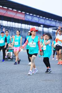 BIB: 267, 52506, 767
                            <button type="button" onclick="openModal(10502229)" class="btn btn-primary btn-sm float-right btn-popup" data-toggle="modal" data-target=".modal-high-quality">
                        <i class="fas fa-shopping-cart"></i> Add to Cart
                    </button>
                                            <button type="button" onclick="isThisMe(10502229, true)" class="btn btn-success btn-sm float-right btn-popup btn-isme hidden" data-toggle="tooltip" data-placement="bottom" title="นี่คือรูปของคุณใช่ไหม คลิกที่นี่เพื่อเอาเข้าอัลบั้ม">
                        <i class="fas fa-plus"></i> Add to album
                    </button>
                    <button type="button" onclick="isThisMe(10502229, false)" class="btn btn-warning btn-sm float-right btn-popup btn-isnotme hidden">
                        <i class="fas fa-ban"></i> Remove from album
                    </button>