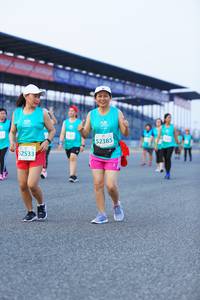 BIB: 52385, 2533
                            <button type="button" onclick="openModal(10494441)" class="btn btn-primary btn-sm float-right btn-popup" data-toggle="modal" data-target=".modal-high-quality">
                        <i class="fas fa-shopping-cart"></i> Add to Cart
                    </button>
                                            <button type="button" onclick="isThisMe(10494441, true)" class="btn btn-success btn-sm float-right btn-popup btn-isme hidden" data-toggle="tooltip" data-placement="bottom" title="นี่คือรูปของคุณใช่ไหม คลิกที่นี่เพื่อเอาเข้าอัลบั้ม">
                        <i class="fas fa-plus"></i> Add to album
                    </button>
                    <button type="button" onclick="isThisMe(10494441, false)" class="btn btn-warning btn-sm float-right btn-popup btn-isnotme hidden">
                        <i class="fas fa-ban"></i> Remove from album
                    </button>