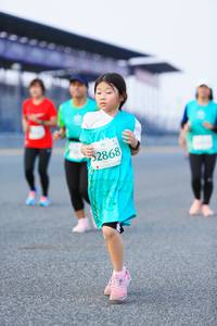 BIB: 32868
                            <button type="button" onclick="openModal(10474509)" class="btn btn-primary btn-sm float-right btn-popup" data-toggle="modal" data-target=".modal-high-quality">
                        <i class="fas fa-shopping-cart"></i> Add to Cart
                    </button>
                                            <button type="button" onclick="isThisMe(10474509, true)" class="btn btn-success btn-sm float-right btn-popup btn-isme hidden" data-toggle="tooltip" data-placement="bottom" title="นี่คือรูปของคุณใช่ไหม คลิกที่นี่เพื่อเอาเข้าอัลบั้ม">
                        <i class="fas fa-plus"></i> Add to album
                    </button>
                    <button type="button" onclick="isThisMe(10474509, false)" class="btn btn-warning btn-sm float-right btn-popup btn-isnotme hidden">
                        <i class="fas fa-ban"></i> Remove from album
                    </button>