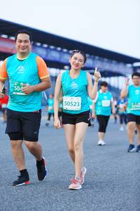 BIB: 504, 50523
                            <button type="button" onclick="openModal(10504564)" class="btn btn-primary btn-sm float-right btn-popup" data-toggle="modal" data-target=".modal-high-quality">
                        <i class="fas fa-shopping-cart"></i> Add to Cart
                    </button>
                                            <button type="button" onclick="isThisMe(10504564, true)" class="btn btn-success btn-sm float-right btn-popup btn-isme hidden" data-toggle="tooltip" data-placement="bottom" title="นี่คือรูปของคุณใช่ไหม คลิกที่นี่เพื่อเอาเข้าอัลบั้ม">
                        <i class="fas fa-plus"></i> Add to album
                    </button>
                    <button type="button" onclick="isThisMe(10504564, false)" class="btn btn-warning btn-sm float-right btn-popup btn-isnotme hidden">
                        <i class="fas fa-ban"></i> Remove from album
                    </button>