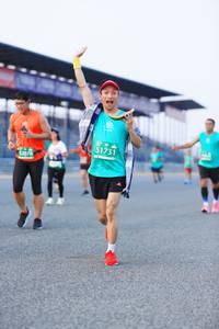 BIB: 51731, 52078
                            <button type="button" onclick="openModal(10476088)" class="btn btn-primary btn-sm float-right btn-popup" data-toggle="modal" data-target=".modal-high-quality">
                        <i class="fas fa-shopping-cart"></i> Add to Cart
                    </button>
                                            <button type="button" onclick="isThisMe(10476088, true)" class="btn btn-success btn-sm float-right btn-popup btn-isme hidden" data-toggle="tooltip" data-placement="bottom" title="นี่คือรูปของคุณใช่ไหม คลิกที่นี่เพื่อเอาเข้าอัลบั้ม">
                        <i class="fas fa-plus"></i> Add to album
                    </button>
                    <button type="button" onclick="isThisMe(10476088, false)" class="btn btn-warning btn-sm float-right btn-popup btn-isnotme hidden">
                        <i class="fas fa-ban"></i> Remove from album
                    </button>