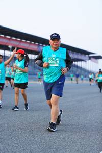 BIB: 50418
                            <button type="button" onclick="openModal(10490679)" class="btn btn-primary btn-sm float-right btn-popup" data-toggle="modal" data-target=".modal-high-quality">
                        <i class="fas fa-shopping-cart"></i> Add to Cart
                    </button>
                                            <button type="button" onclick="isThisMe(10490679, true)" class="btn btn-success btn-sm float-right btn-popup btn-isme hidden" data-toggle="tooltip" data-placement="bottom" title="นี่คือรูปของคุณใช่ไหม คลิกที่นี่เพื่อเอาเข้าอัลบั้ม">
                        <i class="fas fa-plus"></i> Add to album
                    </button>
                    <button type="button" onclick="isThisMe(10490679, false)" class="btn btn-warning btn-sm float-right btn-popup btn-isnotme hidden">
                        <i class="fas fa-ban"></i> Remove from album
                    </button>