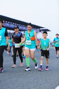 BIB: 1194, 5106, 50036
                            <button type="button" onclick="openModal(10491317)" class="btn btn-primary btn-sm float-right btn-popup" data-toggle="modal" data-target=".modal-high-quality">
                        <i class="fas fa-shopping-cart"></i> Add to Cart
                    </button>
                                            <button type="button" onclick="isThisMe(10491317, true)" class="btn btn-success btn-sm float-right btn-popup btn-isme hidden" data-toggle="tooltip" data-placement="bottom" title="นี่คือรูปของคุณใช่ไหม คลิกที่นี่เพื่อเอาเข้าอัลบั้ม">
                        <i class="fas fa-plus"></i> Add to album
                    </button>
                    <button type="button" onclick="isThisMe(10491317, false)" class="btn btn-warning btn-sm float-right btn-popup btn-isnotme hidden">
                        <i class="fas fa-ban"></i> Remove from album
                    </button>