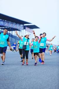 BIB: 5112, 1108, 50443, 5175, 50135
                            <button type="button" onclick="openModal(10511455)" class="btn btn-primary btn-sm float-right btn-popup" data-toggle="modal" data-target=".modal-high-quality">
                        <i class="fas fa-shopping-cart"></i> Add to Cart
                    </button>
                                            <button type="button" onclick="isThisMe(10511455, true)" class="btn btn-success btn-sm float-right btn-popup btn-isme hidden" data-toggle="tooltip" data-placement="bottom" title="นี่คือรูปของคุณใช่ไหม คลิกที่นี่เพื่อเอาเข้าอัลบั้ม">
                        <i class="fas fa-plus"></i> Add to album
                    </button>
                    <button type="button" onclick="isThisMe(10511455, false)" class="btn btn-warning btn-sm float-right btn-popup btn-isnotme hidden">
                        <i class="fas fa-ban"></i> Remove from album
                    </button>
