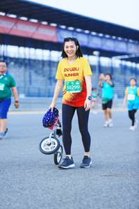 BIB: 50299
                            <button type="button" onclick="openModal(10517443)" class="btn btn-primary btn-sm float-right btn-popup" data-toggle="modal" data-target=".modal-high-quality">
                        <i class="fas fa-shopping-cart"></i> Add to Cart
                    </button>
                                            <button type="button" onclick="isThisMe(10517443, true)" class="btn btn-success btn-sm float-right btn-popup btn-isme hidden" data-toggle="tooltip" data-placement="bottom" title="นี่คือรูปของคุณใช่ไหม คลิกที่นี่เพื่อเอาเข้าอัลบั้ม">
                        <i class="fas fa-plus"></i> Add to album
                    </button>
                    <button type="button" onclick="isThisMe(10517443, false)" class="btn btn-warning btn-sm float-right btn-popup btn-isnotme hidden">
                        <i class="fas fa-ban"></i> Remove from album
                    </button>
