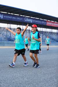 BIB: 51808, 1802
                            <button type="button" onclick="openModal(10490696)" class="btn btn-primary btn-sm float-right btn-popup" data-toggle="modal" data-target=".modal-high-quality">
                        <i class="fas fa-shopping-cart"></i> Add to Cart
                    </button>
                                            <button type="button" onclick="isThisMe(10490696, true)" class="btn btn-success btn-sm float-right btn-popup btn-isme hidden" data-toggle="tooltip" data-placement="bottom" title="นี่คือรูปของคุณใช่ไหม คลิกที่นี่เพื่อเอาเข้าอัลบั้ม">
                        <i class="fas fa-plus"></i> Add to album
                    </button>
                    <button type="button" onclick="isThisMe(10490696, false)" class="btn btn-warning btn-sm float-right btn-popup btn-isnotme hidden">
                        <i class="fas fa-ban"></i> Remove from album
                    </button>