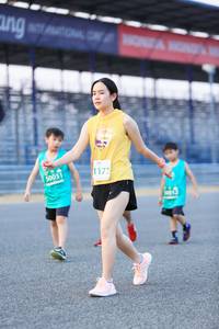 BIB: 1172, 50031
                            <button type="button" onclick="openModal(10486562)" class="btn btn-primary btn-sm float-right btn-popup" data-toggle="modal" data-target=".modal-high-quality">
                        <i class="fas fa-shopping-cart"></i> Add to Cart
                    </button>
                                            <button type="button" onclick="isThisMe(10486562, true)" class="btn btn-success btn-sm float-right btn-popup btn-isme hidden" data-toggle="tooltip" data-placement="bottom" title="นี่คือรูปของคุณใช่ไหม คลิกที่นี่เพื่อเอาเข้าอัลบั้ม">
                        <i class="fas fa-plus"></i> Add to album
                    </button>
                    <button type="button" onclick="isThisMe(10486562, false)" class="btn btn-warning btn-sm float-right btn-popup btn-isnotme hidden">
                        <i class="fas fa-ban"></i> Remove from album
                    </button>