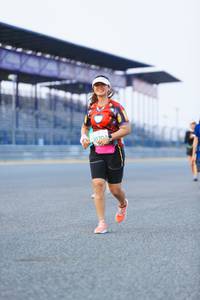 BIB: 5070
                            <button type="button" onclick="openModal(10459921)" class="btn btn-primary btn-sm float-right btn-popup" data-toggle="modal" data-target=".modal-high-quality">
                        <i class="fas fa-shopping-cart"></i> Add to Cart
                    </button>
                                            <button type="button" onclick="isThisMe(10459921, true)" class="btn btn-success btn-sm float-right btn-popup btn-isme hidden" data-toggle="tooltip" data-placement="bottom" title="นี่คือรูปของคุณใช่ไหม คลิกที่นี่เพื่อเอาเข้าอัลบั้ม">
                        <i class="fas fa-plus"></i> Add to album
                    </button>
                    <button type="button" onclick="isThisMe(10459921, false)" class="btn btn-warning btn-sm float-right btn-popup btn-isnotme hidden">
                        <i class="fas fa-ban"></i> Remove from album
                    </button>