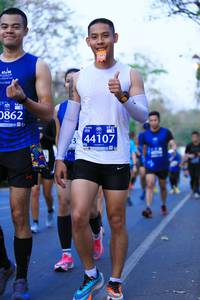 BIB: 0862, 44107
                            <button type="button" onclick="openModal(12139785)" class="btn btn-primary btn-sm float-right btn-popup" data-toggle="modal" data-target=".modal-high-quality">
                        <i class="fas fa-shopping-cart"></i> Add to Cart
                    </button>
                                            <button type="button" onclick="isThisMe(12139785, true)" class="btn btn-success btn-sm float-right btn-popup btn-isme hidden" data-toggle="tooltip" data-placement="bottom" title="นี่คือรูปของคุณใช่ไหม คลิกที่นี่เพื่อเอาเข้าอัลบั้ม">
                        <i class="fas fa-plus"></i> Add to album
                    </button>
                    <button type="button" onclick="isThisMe(12139785, false)" class="btn btn-warning btn-sm float-right btn-popup btn-isnotme hidden">
                        <i class="fas fa-ban"></i> Remove from album
                    </button>