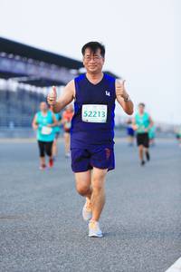 BIB: 52213
                            <button type="button" onclick="openModal(10476156)" class="btn btn-primary btn-sm float-right btn-popup" data-toggle="modal" data-target=".modal-high-quality">
                        <i class="fas fa-shopping-cart"></i> Add to Cart
                    </button>
                                            <button type="button" onclick="isThisMe(10476156, true)" class="btn btn-success btn-sm float-right btn-popup btn-isme hidden" data-toggle="tooltip" data-placement="bottom" title="นี่คือรูปของคุณใช่ไหม คลิกที่นี่เพื่อเอาเข้าอัลบั้ม">
                        <i class="fas fa-plus"></i> Add to album
                    </button>
                    <button type="button" onclick="isThisMe(10476156, false)" class="btn btn-warning btn-sm float-right btn-popup btn-isnotme hidden">
                        <i class="fas fa-ban"></i> Remove from album
                    </button>