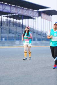 BIB: 250, 52937
                            <button type="button" onclick="openModal(10471729)" class="btn btn-primary btn-sm float-right btn-popup" data-toggle="modal" data-target=".modal-high-quality">
                        <i class="fas fa-shopping-cart"></i> Add to Cart
                    </button>
                                            <button type="button" onclick="isThisMe(10471729, true)" class="btn btn-success btn-sm float-right btn-popup btn-isme hidden" data-toggle="tooltip" data-placement="bottom" title="นี่คือรูปของคุณใช่ไหม คลิกที่นี่เพื่อเอาเข้าอัลบั้ม">
                        <i class="fas fa-plus"></i> Add to album
                    </button>
                    <button type="button" onclick="isThisMe(10471729, false)" class="btn btn-warning btn-sm float-right btn-popup btn-isnotme hidden">
                        <i class="fas fa-ban"></i> Remove from album
                    </button>