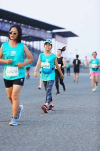 BIB: 2404, 52478
                            <button type="button" onclick="openModal(10476443)" class="btn btn-primary btn-sm float-right btn-popup" data-toggle="modal" data-target=".modal-high-quality">
                        <i class="fas fa-shopping-cart"></i> Add to Cart
                    </button>
                                            <button type="button" onclick="isThisMe(10476443, true)" class="btn btn-success btn-sm float-right btn-popup btn-isme hidden" data-toggle="tooltip" data-placement="bottom" title="นี่คือรูปของคุณใช่ไหม คลิกที่นี่เพื่อเอาเข้าอัลบั้ม">
                        <i class="fas fa-plus"></i> Add to album
                    </button>
                    <button type="button" onclick="isThisMe(10476443, false)" class="btn btn-warning btn-sm float-right btn-popup btn-isnotme hidden">
                        <i class="fas fa-ban"></i> Remove from album
                    </button>