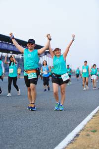 BIB: 50456, 5106
                            <button type="button" onclick="openModal(10490239)" class="btn btn-primary btn-sm float-right btn-popup" data-toggle="modal" data-target=".modal-high-quality">
                        <i class="fas fa-shopping-cart"></i> Add to Cart
                    </button>
                                            <button type="button" onclick="isThisMe(10490239, true)" class="btn btn-success btn-sm float-right btn-popup btn-isme hidden" data-toggle="tooltip" data-placement="bottom" title="นี่คือรูปของคุณใช่ไหม คลิกที่นี่เพื่อเอาเข้าอัลบั้ม">
                        <i class="fas fa-plus"></i> Add to album
                    </button>
                    <button type="button" onclick="isThisMe(10490239, false)" class="btn btn-warning btn-sm float-right btn-popup btn-isnotme hidden">
                        <i class="fas fa-ban"></i> Remove from album
                    </button>