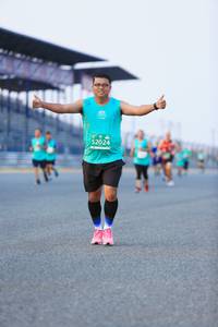 BIB: 52024
                            <button type="button" onclick="openModal(10476098)" class="btn btn-primary btn-sm float-right btn-popup" data-toggle="modal" data-target=".modal-high-quality">
                        <i class="fas fa-shopping-cart"></i> Add to Cart
                    </button>
                                            <button type="button" onclick="isThisMe(10476098, true)" class="btn btn-success btn-sm float-right btn-popup btn-isme hidden" data-toggle="tooltip" data-placement="bottom" title="นี่คือรูปของคุณใช่ไหม คลิกที่นี่เพื่อเอาเข้าอัลบั้ม">
                        <i class="fas fa-plus"></i> Add to album
                    </button>
                    <button type="button" onclick="isThisMe(10476098, false)" class="btn btn-warning btn-sm float-right btn-popup btn-isnotme hidden">
                        <i class="fas fa-ban"></i> Remove from album
                    </button>