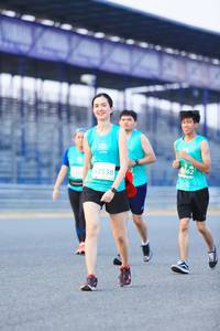 BIB: 062, 52538
                            <button type="button" onclick="openModal(10477920)" class="btn btn-primary btn-sm float-right btn-popup" data-toggle="modal" data-target=".modal-high-quality">
                        <i class="fas fa-shopping-cart"></i> Add to Cart
                    </button>
                                            <button type="button" onclick="isThisMe(10477920, true)" class="btn btn-success btn-sm float-right btn-popup btn-isme hidden" data-toggle="tooltip" data-placement="bottom" title="นี่คือรูปของคุณใช่ไหม คลิกที่นี่เพื่อเอาเข้าอัลบั้ม">
                        <i class="fas fa-plus"></i> Add to album
                    </button>
                    <button type="button" onclick="isThisMe(10477920, false)" class="btn btn-warning btn-sm float-right btn-popup btn-isnotme hidden">
                        <i class="fas fa-ban"></i> Remove from album
                    </button>