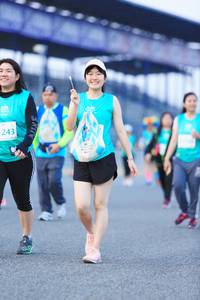 BIB: 243
                            <button type="button" onclick="openModal(10498640)" class="btn btn-primary btn-sm float-right btn-popup" data-toggle="modal" data-target=".modal-high-quality">
                        <i class="fas fa-shopping-cart"></i> Add to Cart
                    </button>
                                            <button type="button" onclick="isThisMe(10498640, true)" class="btn btn-success btn-sm float-right btn-popup btn-isme hidden" data-toggle="tooltip" data-placement="bottom" title="นี่คือรูปของคุณใช่ไหม คลิกที่นี่เพื่อเอาเข้าอัลบั้ม">
                        <i class="fas fa-plus"></i> Add to album
                    </button>
                    <button type="button" onclick="isThisMe(10498640, false)" class="btn btn-warning btn-sm float-right btn-popup btn-isnotme hidden">
                        <i class="fas fa-ban"></i> Remove from album
                    </button>