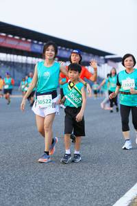 BIB: 51027, 50007, 50522
                            <button type="button" onclick="openModal(10490357)" class="btn btn-primary btn-sm float-right btn-popup" data-toggle="modal" data-target=".modal-high-quality">
                        <i class="fas fa-shopping-cart"></i> Add to Cart
                    </button>
                                            <button type="button" onclick="isThisMe(10490357, true)" class="btn btn-success btn-sm float-right btn-popup btn-isme hidden" data-toggle="tooltip" data-placement="bottom" title="นี่คือรูปของคุณใช่ไหม คลิกที่นี่เพื่อเอาเข้าอัลบั้ม">
                        <i class="fas fa-plus"></i> Add to album
                    </button>
                    <button type="button" onclick="isThisMe(10490357, false)" class="btn btn-warning btn-sm float-right btn-popup btn-isnotme hidden">
                        <i class="fas fa-ban"></i> Remove from album
                    </button>